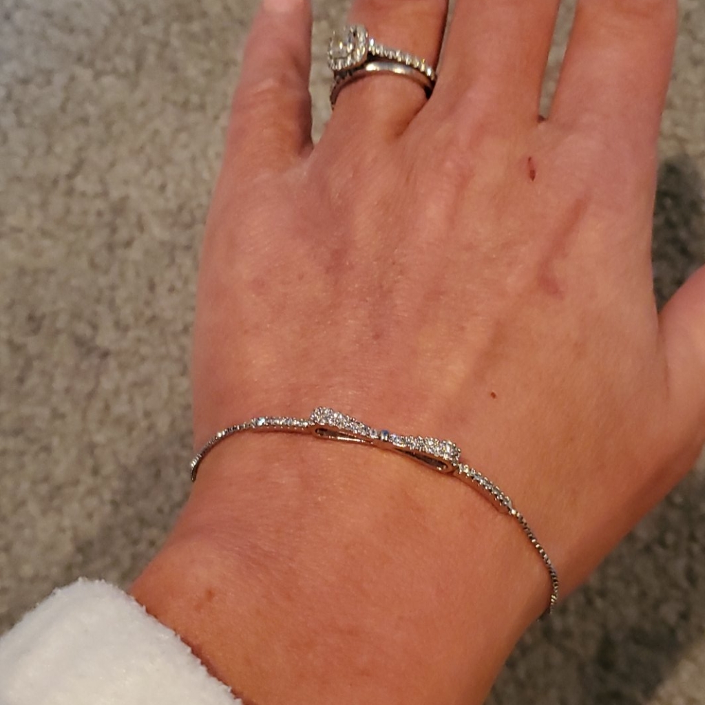 Bow Braclet